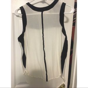 Black & off white tank top blouse